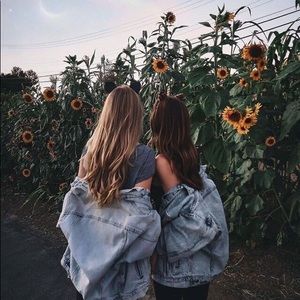 Meet your Posher, Lea